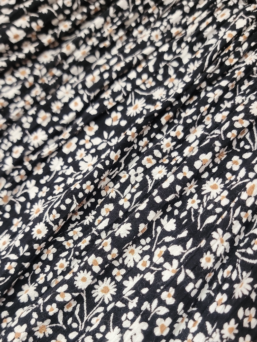 Daisy Explosion Floral Print Dress - Picture 10 of 10